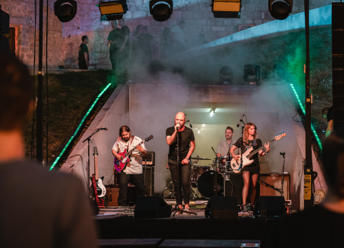 Fotografija 28 - Rock 'n' Roll fešta na tvrđavi sv. Mihovila: Hrpa bendova, odlična glazba i raspoložena publika