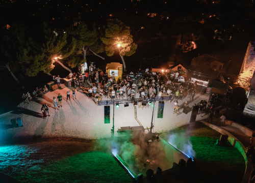 Fotografija 39 - Rock 'n' Roll fešta na tvrđavi sv. Mihovila: Hrpa bendova, odlična glazba i raspoložena publika