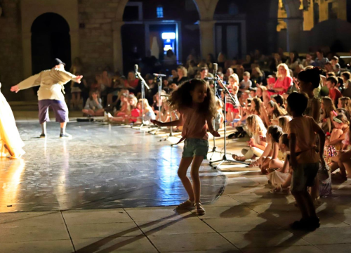 Fotografija 18 - MDF sinoć konačno dočekao predstavu: 'Bilo je sasvim okej!'