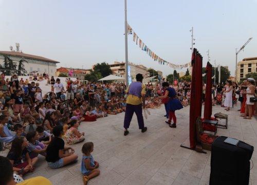Fotografija 8 - Gosti iz Izraela bili su izvrsni sinoć na Ljetnoj pozornici! Pogledajte kako je izgledala srijeda na Dječjem festivalu