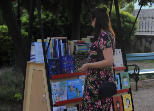 Fotografija 11 - U Perivoju Roberta Visiania izloženo gotovo 10 tisuća knjiga za djecu i mlade