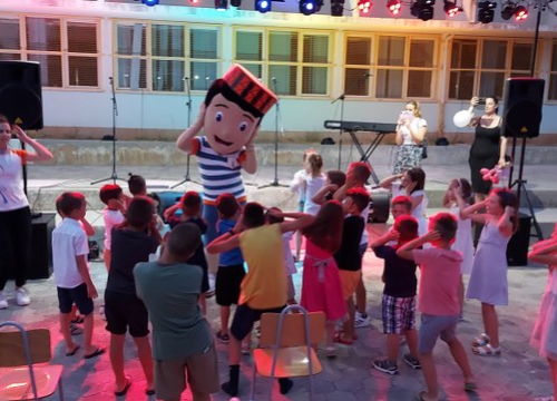 Fotografija 2 - Na Vidicima proslavljen sv. Petar uz oproštaj od fra Ivana: 'Ipak smo mi samo ljudi, ili ljudima poslani'