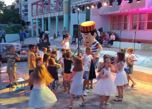 Fotografija 5 - Na Vidicima proslavljen sv. Petar uz oproštaj od fra Ivana: 'Ipak smo mi samo ljudi, ili ljudima poslani'