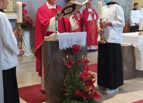 Fotografija 42 - Na Vidicima proslavljen sv. Petar uz oproštaj od fra Ivana: 'Ipak smo mi samo ljudi, ili ljudima poslani'