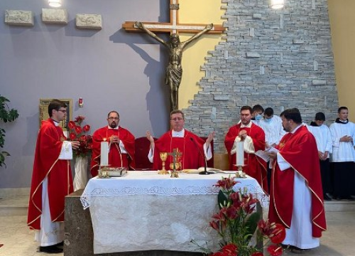 Fotografija 49 - Na Vidicima proslavljen sv. Petar uz oproštaj od fra Ivana: 'Ipak smo mi samo ljudi, ili ljudima poslani'