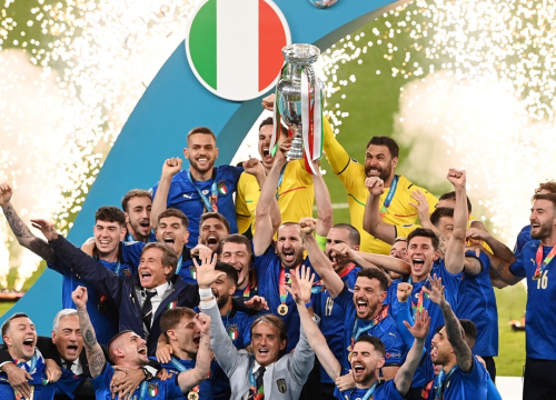 Erupcija slavlja u Italiji nakon osvajanja europskog naslova: 'Dali ste nam čarobnu noć'