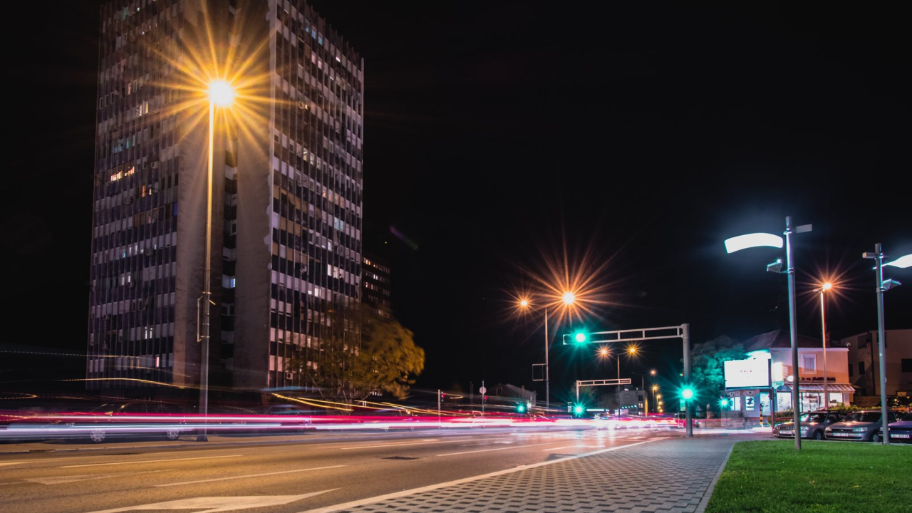 U stanu u Šibeniku nasilnik napao bivšu suprugu: Držao joj nadlaktice i udario je u glavu