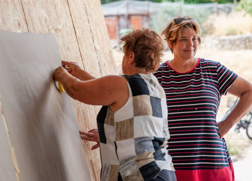 Fotografija 4 - Poznata TV voditeljica na Zlarinu pokrenula radionicu: Djeca oslikavaju vlastite sjene