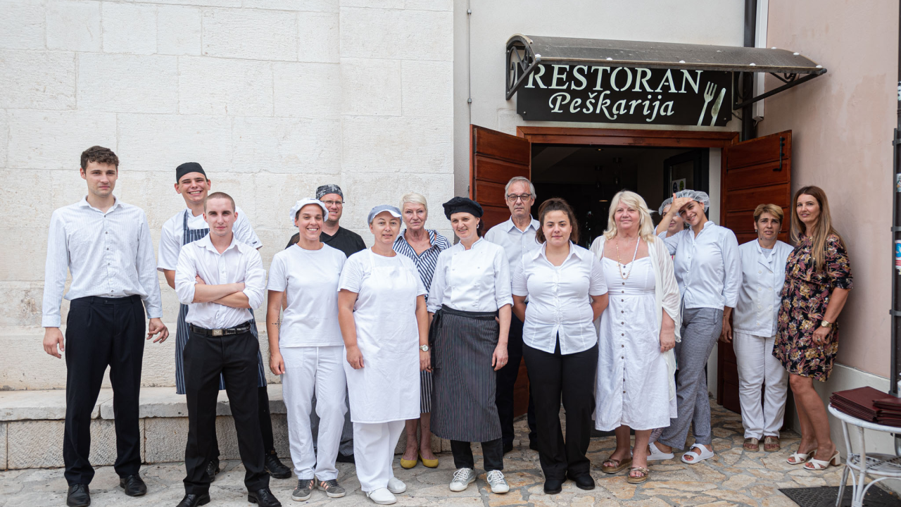 Uspješno je završen još jedan program POU Šibenik za prekvalifikacije kuhara, konobara i slastičara!