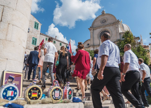 Božinović najavljuje nove mjere za Jadran: Opet ograničenja za svadbe i skupove