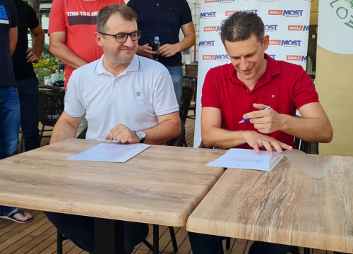 Fotografija 1 - Vjenčanje Mosta i Loze u hotelu Jadran: 'Ovaj čin spajanja je produljenje svih naših odnosa'