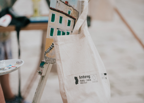 Fotografija 37 - Mala loža na tri dana postaje kulisa stranih i domaćih slikara