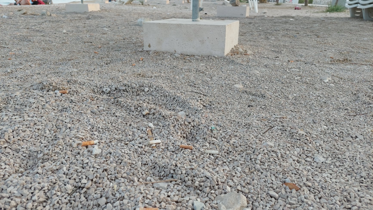 Bez pretjerivanja, Rezalište izgleda odvratno. Kako itko može raširiti šugaman po ovome?