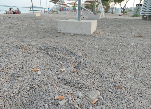 Fotografija 1 - Bez pretjerivanja, Rezalište izgleda odvratno. Kako itko može raširiti šugaman po ovome?