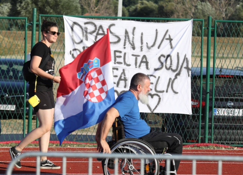 Fotografija 4 - Zlatnu Mateu dočekali i u njenom Kninu: Ona je ponos Zvonimirovog grada i cijele Hrvatske