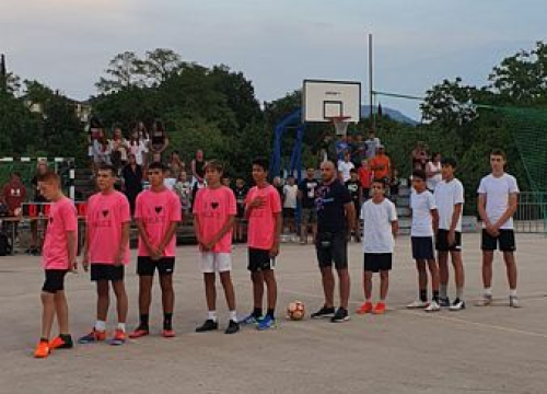 Fotografija 7 - Ekipa Vrtnog Centra Dubrava pobjednik Biličkog "GRAND SLAM-a" na male branke