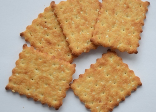 Još jedno povlačenje zbog etilen oksida: Ovaj put iz prodaje izlaze krekeri sa sezamom