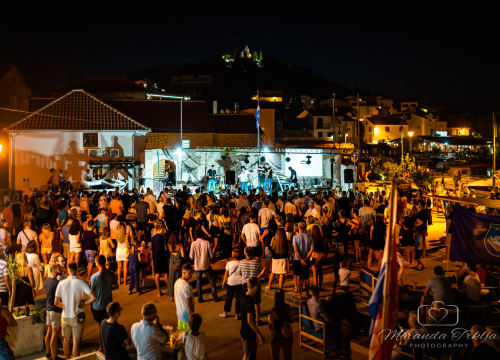 Fotografija 6 - U Tribunju izabran ‘Look Like Mišo Kovač’: Nedo Štura pjeva kao da je pravi Mišo