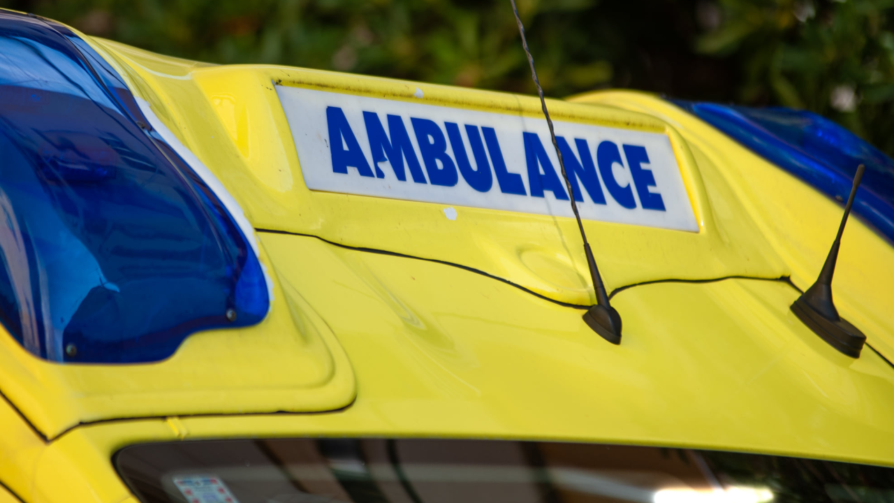 U sudaru hitne pomoći i automobila poginule pacijentica i medicinska sestra