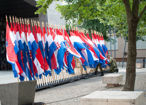 Policija podsjeća na zabranu poticanja na mržnju po bilo kojoj osnovi te najavljuje da će snimati okupljanje u Kninu