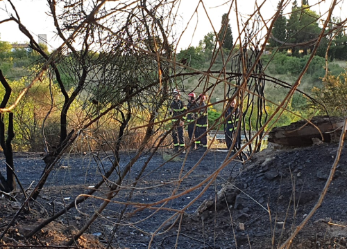 Naporan dan za vatrogasce na šibenskom području: Gasilo se šest požara, jedan je i dalje aktivan