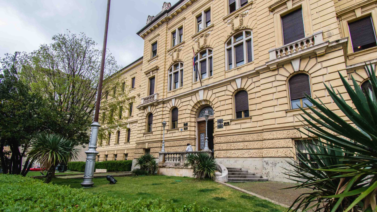 Privedena dvojica švercera migranata: U kamion ih nagurali više od stotinu