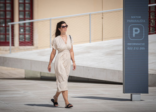 Fotografija 10 - Ovotjedne kraljice modnog đira pokazat će vam kako osvježiti ljetnu garderobu omiljenim trendovima