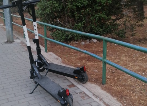 Fotografija 7 - Grad je obećao pozabaviti se neredom s električnim romobilima, evo kako im ide