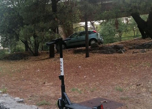 Fotografija 8 - Grad je obećao pozabaviti se neredom s električnim romobilima, evo kako im ide