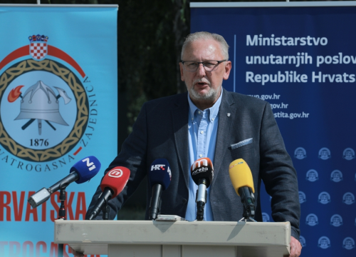 Hoće li Hrvatska stvarno proširiti upotrebu covid-potvrda? Evo što kaže Božinović