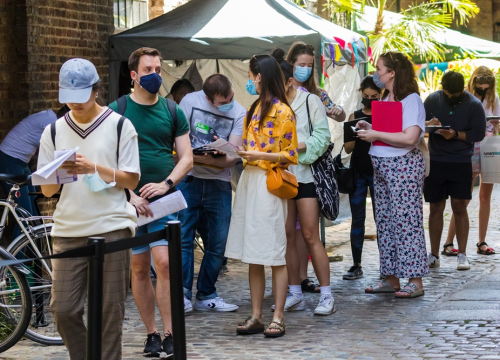 Engleska je prije mjesec dana ukinula skoro sve mjere: Ovako stvari stoje danas