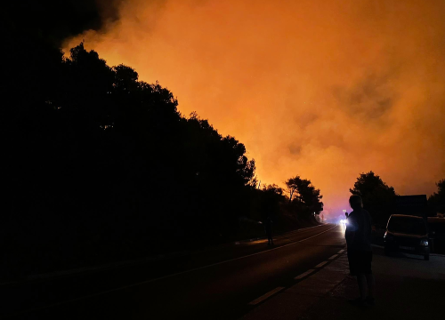 Fotografija 2 - Pogledajte kako je izgledala borba s velikim požarom između Jadrtovca i Žaborića