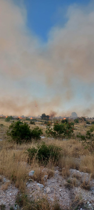Pogledajte kako je izgledala borba s velikim požarom između Jadrtovca i Žaborića