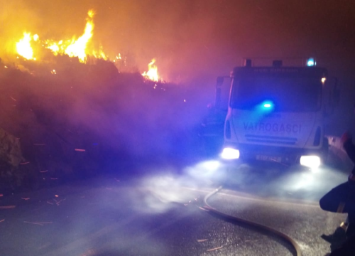 Fotografija 13 - Pogledajte kako je izgledala borba s velikim požarom između Jadrtovca i Žaborića