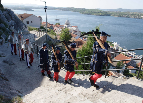 Šibenska gradska straža slavi 15. obljetnicu: U Krešimirov grad dolaze povijesne postrojbe iz Hrvatske i BiH