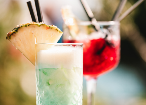 Fotografija 18 - Terasa hotela Jadran ovog ljeta ‘vraćena’ Šibenčanima, a svirke uživo nastavljaju i nakon sezone!