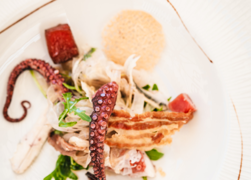 Fotografija 30 - Terasa hotela Jadran ovog ljeta ‘vraćena’ Šibenčanima, a svirke uživo nastavljaju i nakon sezone!