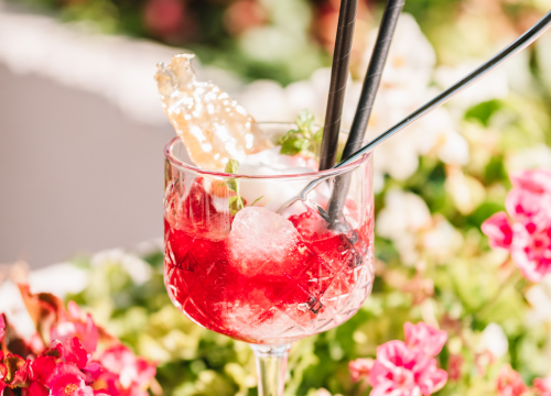 Fotografija 33 - Terasa hotela Jadran ovog ljeta ‘vraćena’ Šibenčanima, a svirke uživo nastavljaju i nakon sezone!