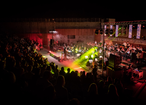 Fotografija 9 - Šibenska narodna glazba i 4 tenora raspjevali publiku za kraj sezone