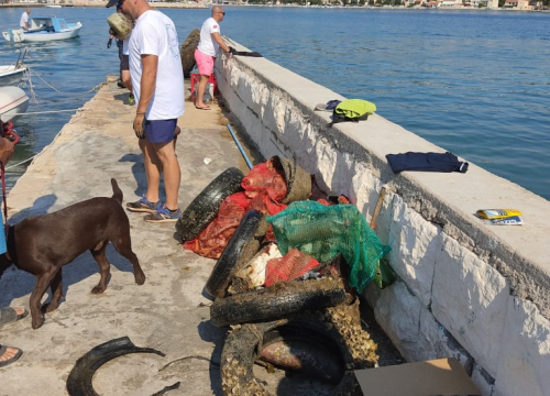 Fotografija 6 - Dva kamiona smeća manje u Jadranu, edukacija i zabava: U Murteru održan vikend posvećen moru