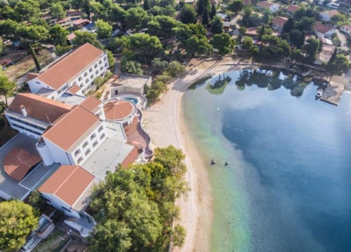 Država prodaje dionice hotela Jadran, vodičkog Imperiala i pirovačkog Mirana