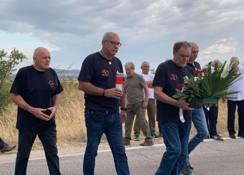 Fotografija 11 - Položeni vijenci: Sjećanje na heroja Marinka Karduma i sve hrvatske branitelje koji su dali život za slobodu