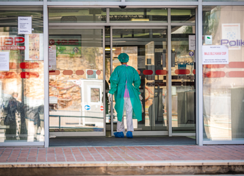 Osigurana milijarda kuna da se liječnicima plati prekovremeni rad