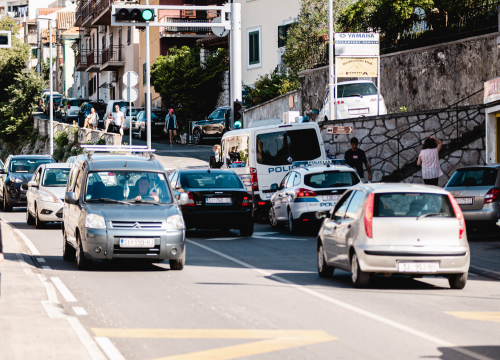 Fotografija 2 - Razbojništvo u ljekarni kod Kronjinog magazina: Nema ozlijeđenih, razbojnik uhićen u blizini