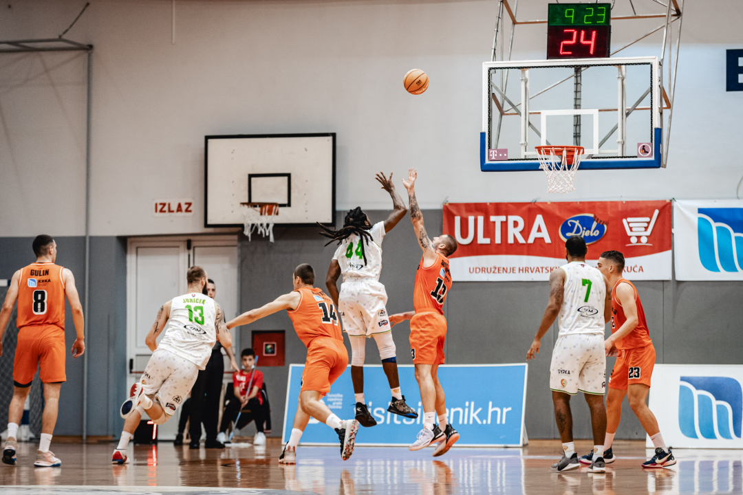 Poraz na startu Alpe Adria Cupa: Patrioti Levice bolje od GKK Šibenke na Baldekinu