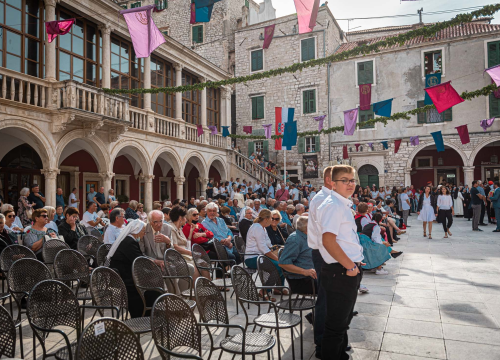 Fotografija 5 - Tradicionalnom procesijom i misom Šibenčani proslavili Dan grada: Donosimo fotogaleriju