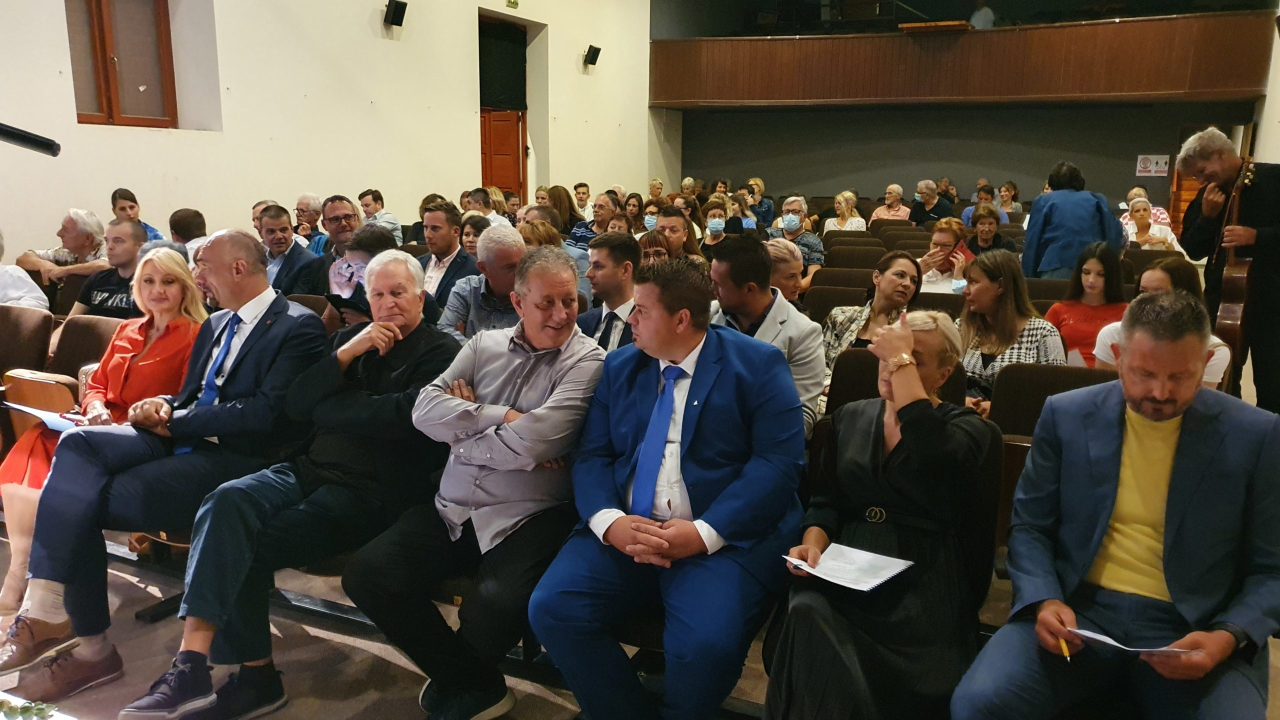 Održana svečana sjednica Općine Murter-Kornati: Zaslužnima dodijeljena priznanja