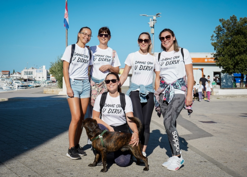 Pogledajte kako je Svjetski dan hodanja obilježen u Pirovcu: Skupljalo se i za pomoć maloj Kiari