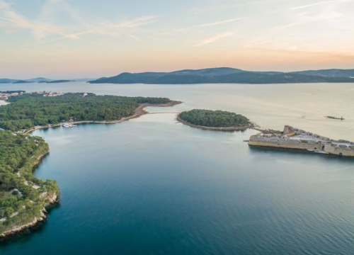 Brod za sv. Nikolu plovi još kratko: Iskoristite zadnje sunčane dane za izlet na Unescovu ljepoticu!