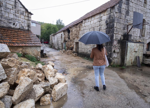 Zbraja se šteta: Kod Dicma teško oštećena kuća u kojoj živi četveročlana obitelj